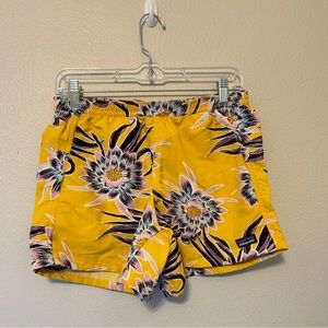 Patagonia Women’s Baggies Floral Boardshort Yellow Size Small Athletic Shorts 5”